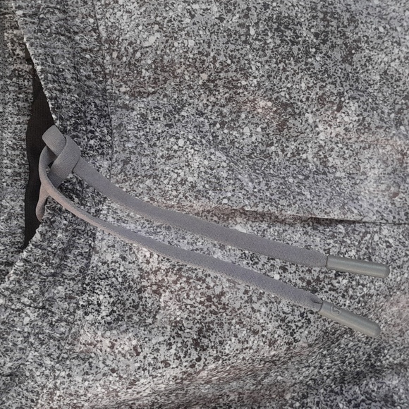 Lululemon Pace Breaker Short - Brand New! - Picture 3 of 10